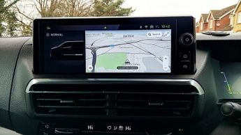 PEUGEOT TRAVELLER 75kWh Allure Long MPV 5dr Electric Auto LWB (8 Seat, 11kW Charge