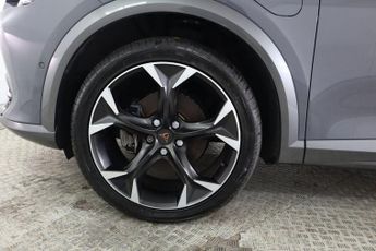 CUPRA FORMENTOR 1.4 eHybrid 12.8kWh V2 SUV 5dr Petrol Plug-in Hybrid DSG Euro 6 