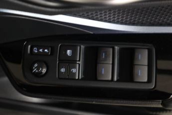 TOYOTA C-HR 1.8 VVT-h GPF Design SUV 5dr Petrol Hybrid CVT Euro 6 (s/s) (122