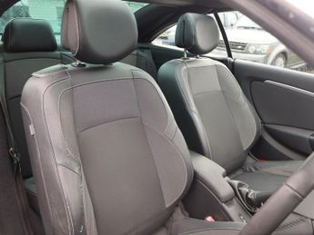 RENAULT MEGANE 1.6 dCi Dynamique TomTom Convertible 2dr Diesel Manual Euro 5 (s