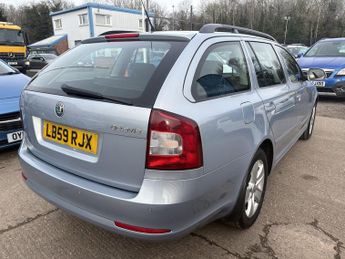 SKODA OCTAVIA 1.9 TDI Elegance Estate 5dr Diesel DSG Euro 4 (105 ps)