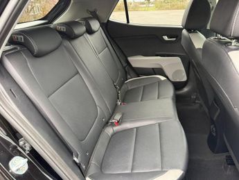 KIA STONIC 1.0 T-GDi 4 SUV 5dr Petrol DCT Euro 6 (s/s) (118 bhp)