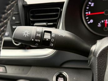 KIA STONIC 1.0 T-GDi 4 SUV 5dr Petrol DCT Euro 6 (s/s) (118 bhp)