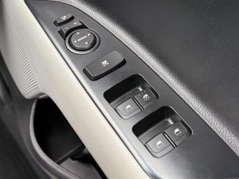 KIA STONIC 1.0 T-GDi 4 SUV 5dr Petrol DCT Euro 6 (s/s) (118 bhp)