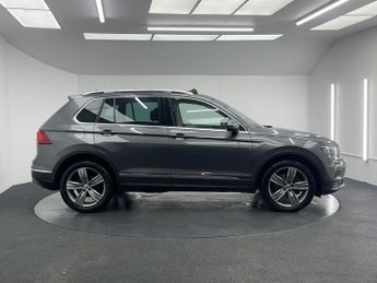 VOLKSWAGEN TIGUAN 2.0 TSI SEL SUV 5dr Petrol DSG 4Motion Euro 6 (s/s) (190 ps)