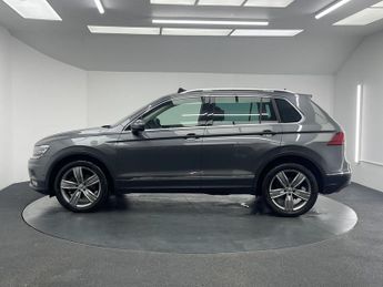 VOLKSWAGEN TIGUAN 2.0 TSI SEL SUV 5dr Petrol DSG 4Motion Euro 6 (s/s) (190 ps)