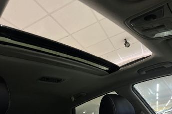 KIA NIRO 64kWh 4+ SUV 5dr Electric Auto (201 bhp) Reverse Camera, Front /