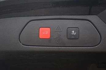 VAUXHALL GRANDLAND 1.2 Ultimate SUV 5dr Petrol Hybrid e-DCT Euro 6 (s/s) (136 ps)