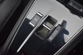 VAUXHALL GRANDLAND 1.2 Ultimate SUV 5dr Petrol Hybrid e-DCT Euro 6 (s/s) (136 ps)