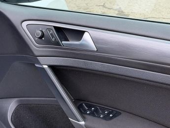 VOLKSWAGEN GOLF 1.5 TSI EVO SE Estate 5dr Petrol DSG Euro 6 (s/s) (150 ps)