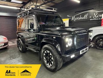 Land Rover Defender 2.2 TDCi Hard Top SUV 3dr Diesel Manual 4WD SWB Euro 5 (122 ps)