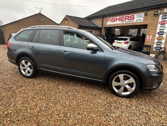 Skoda Octavia 2.0 TDI Scout Estate 5dr Diesel DSG 4WD Euro 6 (s/s) (184 ps)