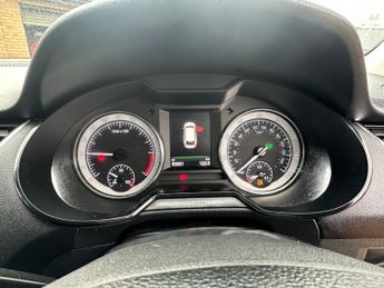 SKODA OCTAVIA 2.0 TDI Scout Estate 5dr Diesel DSG 4WD Euro 6 (s/s) (184 ps)