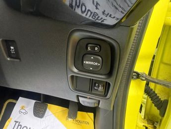 TOYOTA AYGO 1.0 VVT-i x-cite 3 Yellow Bi-Tone Hatchback 5dr Petrol x-shift E
