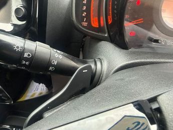 TOYOTA AYGO 1.0 VVT-i x-cite 3 Yellow Bi-Tone Hatchback 5dr Petrol x-shift E