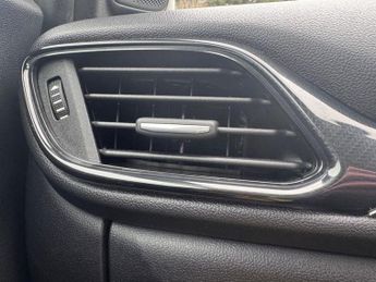 FORD PUMA 1.0T EcoBoost MHEV Titanium SUV 5dr Petrol Hybrid DCT Euro 6 (s/