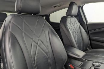 FORD MUSTANG MACH-E Standard Range 70kWh SUV 5dr Electric Automatic (269 ps)