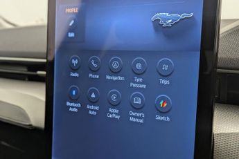FORD MUSTANG MACH-E Standard Range 70kWh SUV 5dr Electric Automatic (269 ps)