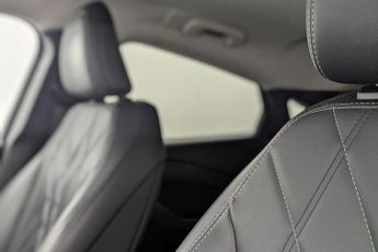 FORD MUSTANG MACH-E Standard Range 70kWh SUV 5dr Electric Automatic (269 ps)