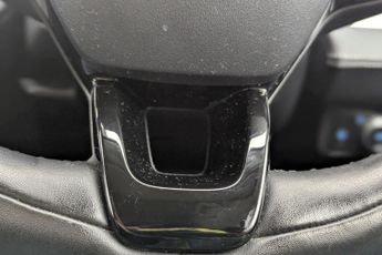 FORD MUSTANG MACH-E Standard Range 70kWh SUV 5dr Electric Automatic (269 ps)