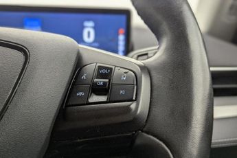 FORD MUSTANG MACH-E Standard Range 70kWh SUV 5dr Electric Automatic (269 ps)