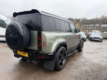LAND ROVER DEFENDER 2.0 P400e 15.4kWh X-Dynamic SE SUV 5dr Petrol Plug-in Hybrid Aut