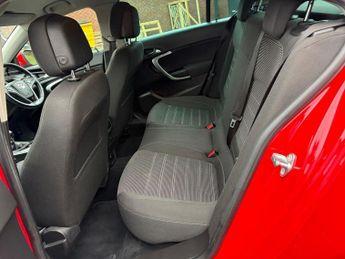 VAUXHALL INSIGNIA 2.0 CDTi ecoFLEX SRi Nav Hatchback 5dr Diesel Manual Euro 5 (s/s