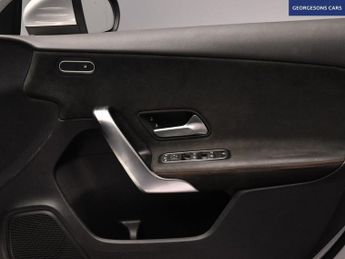 MERCEDES-BENZ A-CLASS 1.3 A180 AMG Line (Executive) Hatchback 5dr Petrol 7G-DCT Euro 6