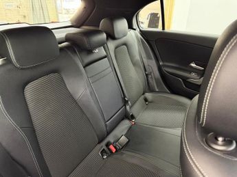 MERCEDES-BENZ A-CLASS 1.5 A180d Sport (Premium) Hatchback 5dr Diesel 7G-DCT Euro 6 (s/