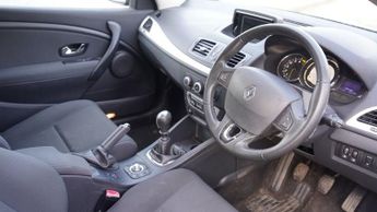 RENAULT MEGANE 1.6 16V Dynamique TomTom Coupe 3dr Petrol Manual Euro 5 (110 ps)