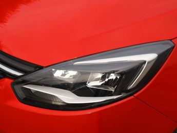 VAUXHALL ZAFIRA TOURER 1.4i Turbo SRi Nav MPV 5dr Petrol Manual Euro 6 (140 ps)