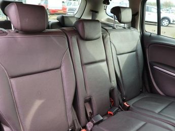 VAUXHALL ZAFIRA TOURER 1.4i Turbo SRi Nav MPV 5dr Petrol Manual Euro 6 (140 ps)