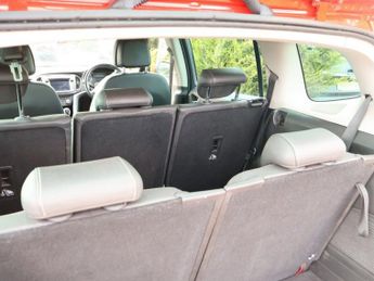 VAUXHALL ZAFIRA TOURER 1.4i Turbo SRi Nav MPV 5dr Petrol Manual Euro 6 (140 ps)