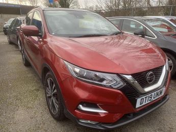 Nissan Qashqai 1.3 DIG-T N-Connecta SUV 5dr Petrol Manual Euro 6 (s/s) (140 ps)