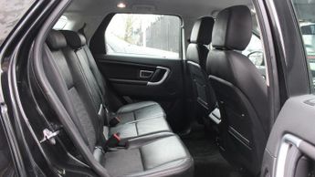 LAND ROVER DISCOVERY SPORT 2.0 TD4 SE Tech SUV 5dr Diesel Auto 4WD Euro 6 (s/s) (180 ps)