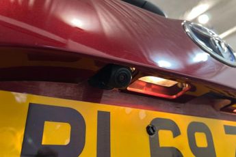 TOYOTA YARIS 1.5 VVT-h Excel Hatchback 5dr Petrol Hybrid E-CVT Euro 6 (s/s) (