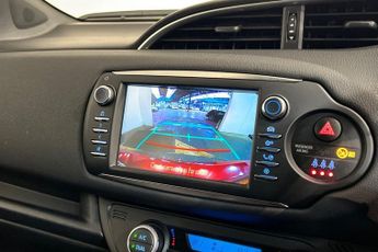 TOYOTA YARIS 1.5 VVT-h Excel Hatchback 5dr Petrol Hybrid E-CVT Euro 6 (s/s) (