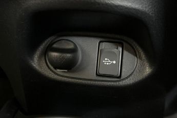 TOYOTA YARIS 1.5 VVT-h Excel Hatchback 5dr Petrol Hybrid E-CVT Euro 6 (s/s) (