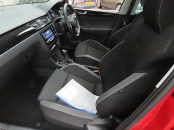 SKODA RAPID SPACEBACK 1.0 TSI SE Sport Hatchback 5dr Petrol DSG Euro 6 (s/s) (110 ps)