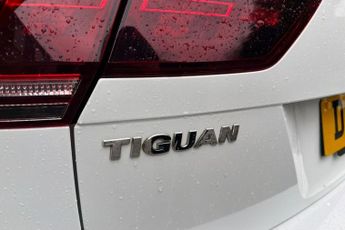 VOLKSWAGEN TIGUAN 2.0 TDI SEL SUV 5dr Diesel DSG Euro 6 (s/s) (150 ps) Panoramic S