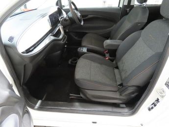 FIAT 500E 42kWh Icon Hatchback 3dr Electric Auto (118 ps)