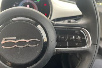 FIAT 500E 42kWh Icon Hatchback 3dr Electric Auto (118 ps) Touchscreen With