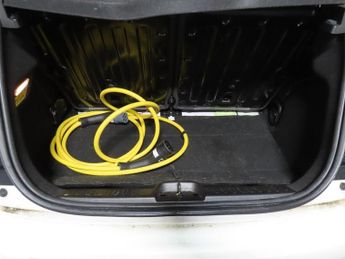 FIAT 500E 42kWh Icon Hatchback 3dr Electric Auto (118 ps)