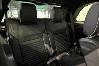LAND ROVER DISCOVERY 3.0 TD V6 HSE SUV 5dr Diesel Auto 4WD Euro 6 (s/s) (258 ps)
