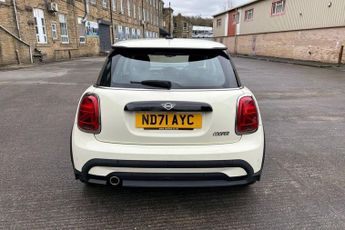 MINI HATCH 1.5 Cooper Classic Hatchback 3dr Petrol Steptronic Euro 6 (s/s) 