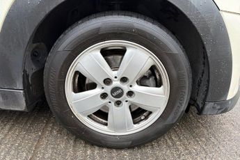 MINI HATCH 1.5 Cooper Classic Hatchback 3dr Petrol Steptronic Euro 6 (s/s) 