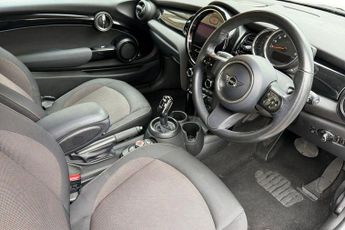 MINI HATCH 1.5 Cooper Classic Hatchback 3dr Petrol Steptronic Euro 6 (s/s) 