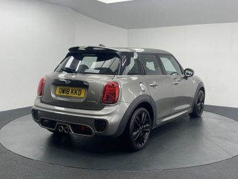 MINI HATCH 2.0 Cooper S Hatchback 5dr Petrol Steptronic Euro 6 (s/s) (192 p