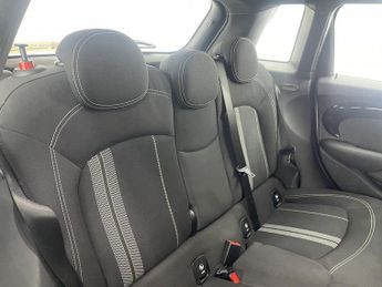 MINI HATCH 2.0 Cooper S Hatchback 5dr Petrol Steptronic Euro 6 (s/s) (192 p