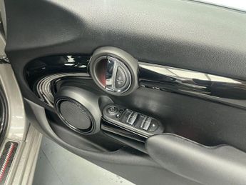 MINI HATCH 2.0 Cooper S Hatchback 5dr Petrol Steptronic Euro 6 (s/s) (192 p